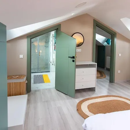 Goektuerk's Finest 2br Stylish, Spacious & Prime Apartment Kemerburgaz