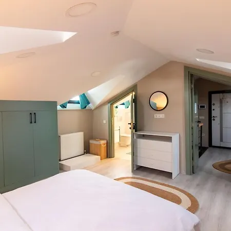 Goektuerk's Finest 2br Stylish, Spacious & Prime Kemerburgaz