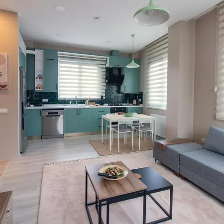 Apartment Goektuerk's Finest 2br Stylish, Spacious & Prime